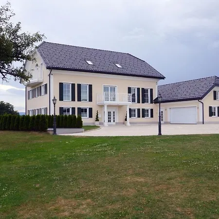 Ferienwohnung Rauchenschwandtner *